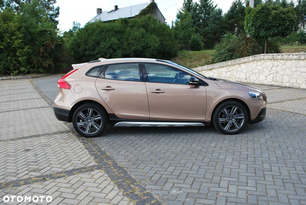 Volvo V40 Cross Country D4 Summum - 8