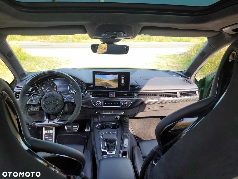 Audi RS4 Avant - 18