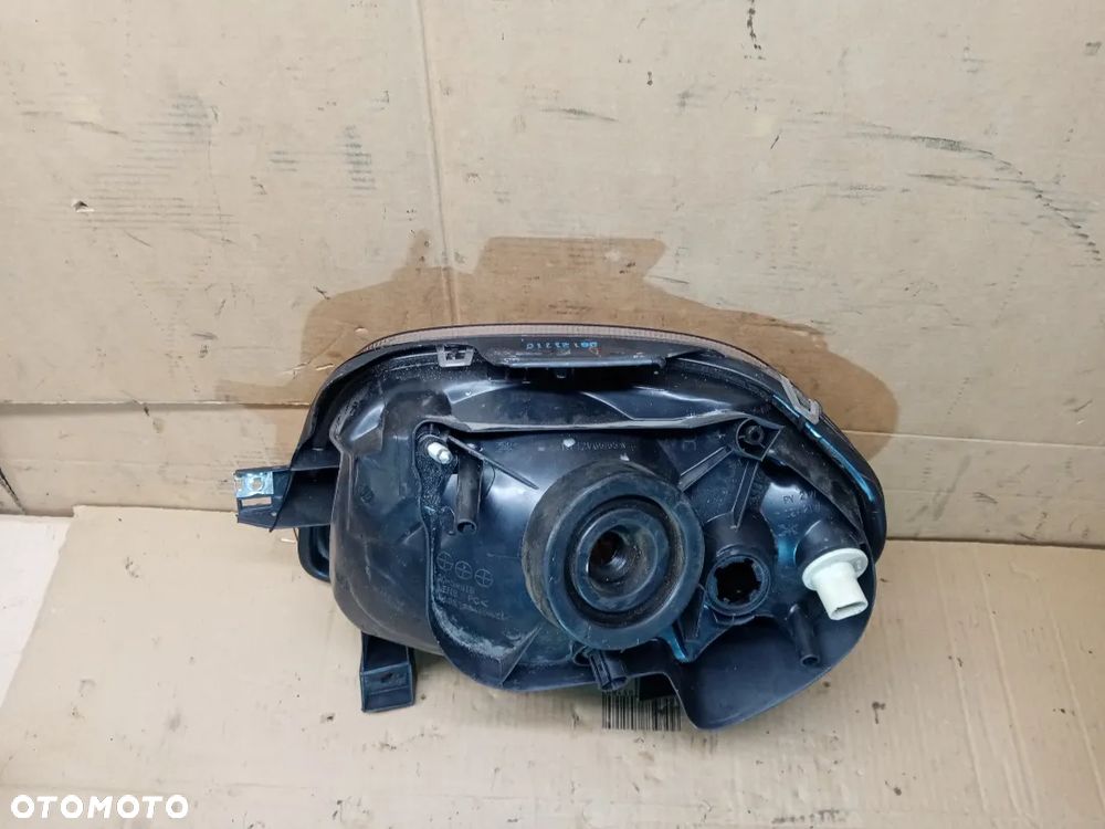Lampa prawy przód przednia prawa Renault Clio II - 5