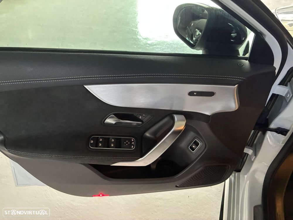 Mercedes-Benz A 250 - 11