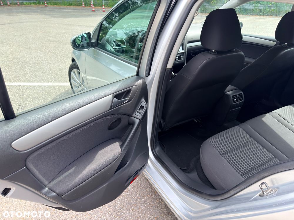Volkswagen Golf 1.6 TDI Comfortline - 8