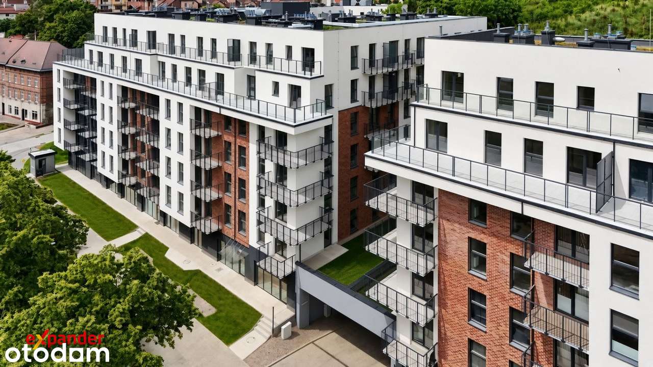 Kawalerka 41 m² z balkonem i 2 garderobami