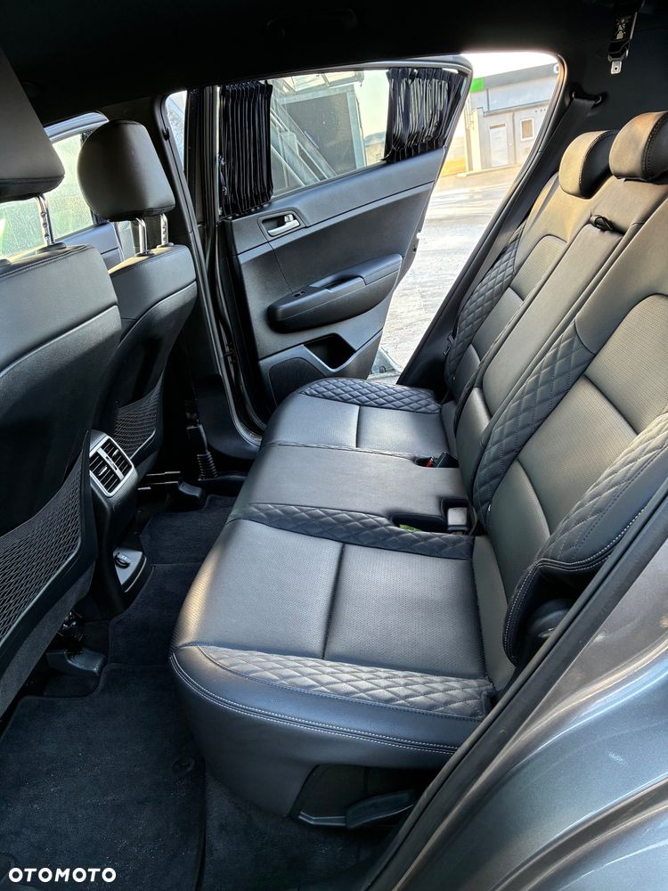 Kia Sportage 2.0 CRDI AWD Eco-Dynamics+ (48V M-H) SPIRIT - 15