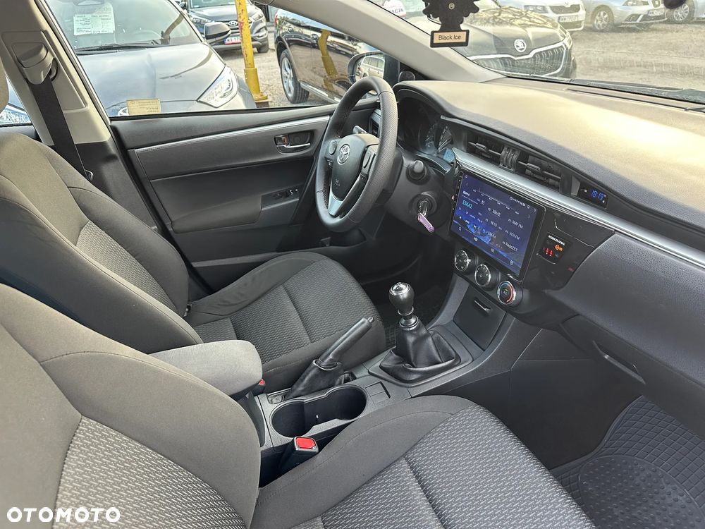 Toyota Corolla - 18