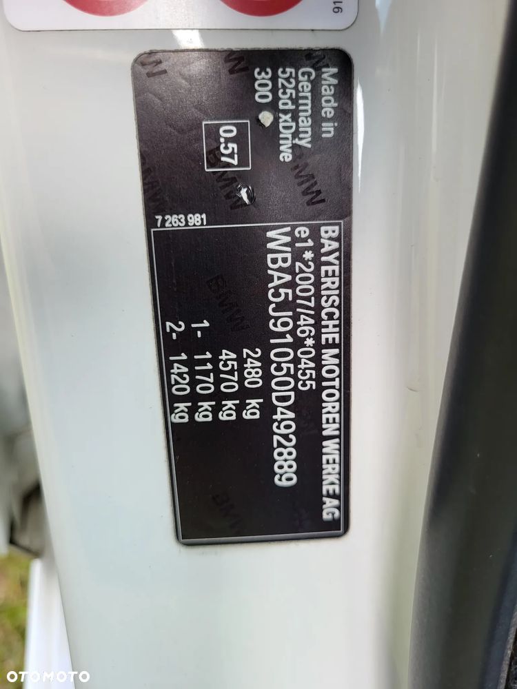 BMW Seria 5 525d xDrive Modern Line - 13