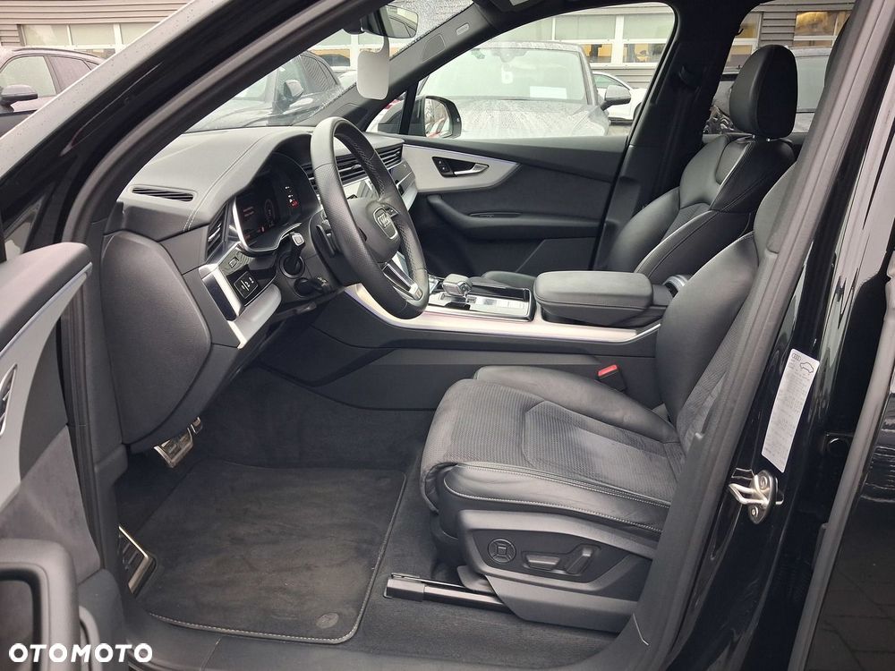 Audi Q7 - 11