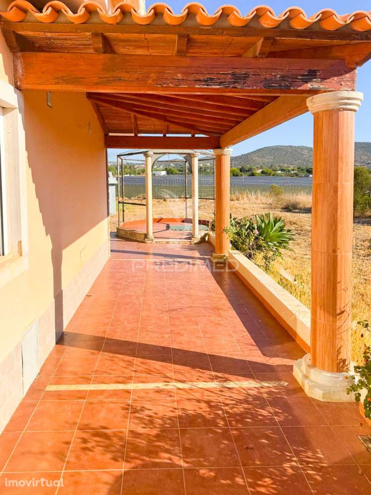 Moradia isolada T4 Santa Bárbara de Nexe - Grande imagem: 2/39