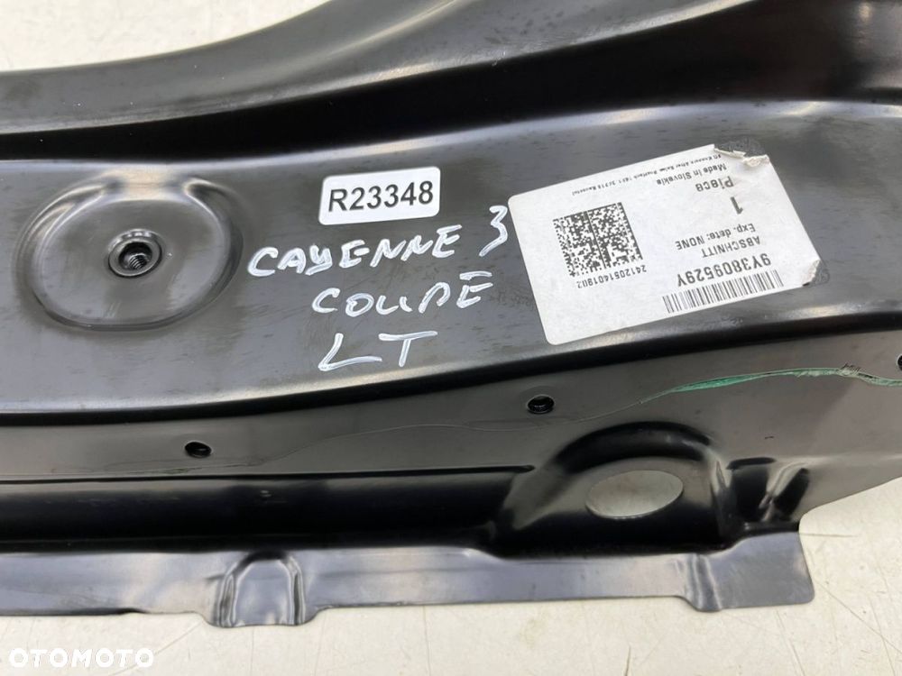 Poszycie Porsche Cayenne 9y3 COUPE 19r.- lewy tylny próg poszycie dół błotnika fragment progu NOWE - 5