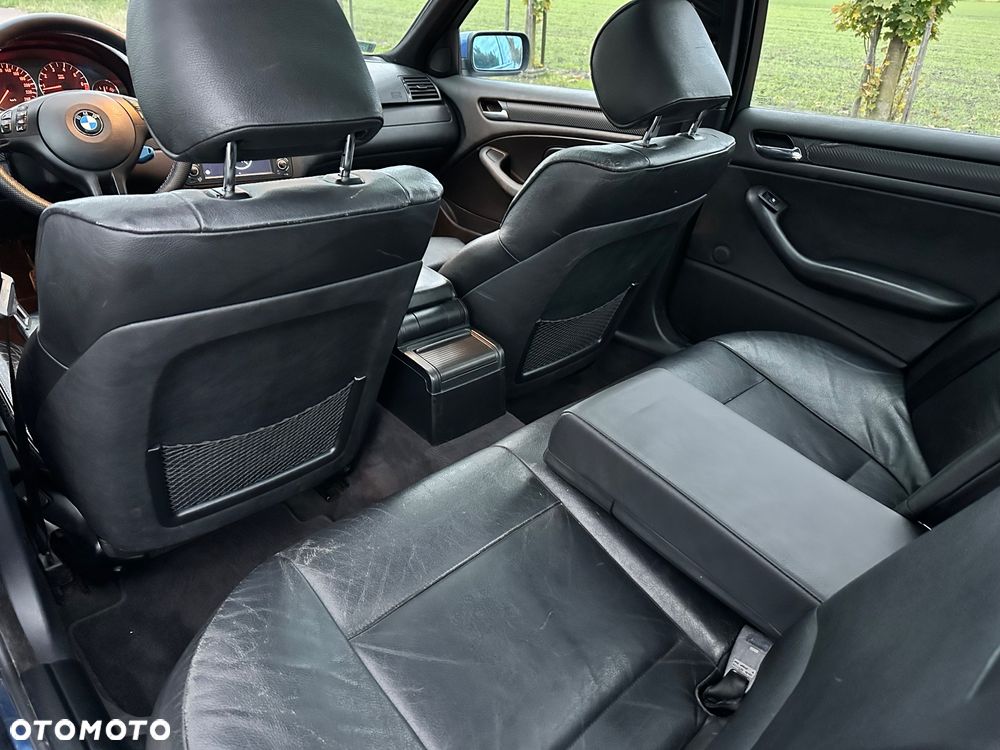 BMW Seria 3 320i Edition Sport - 24