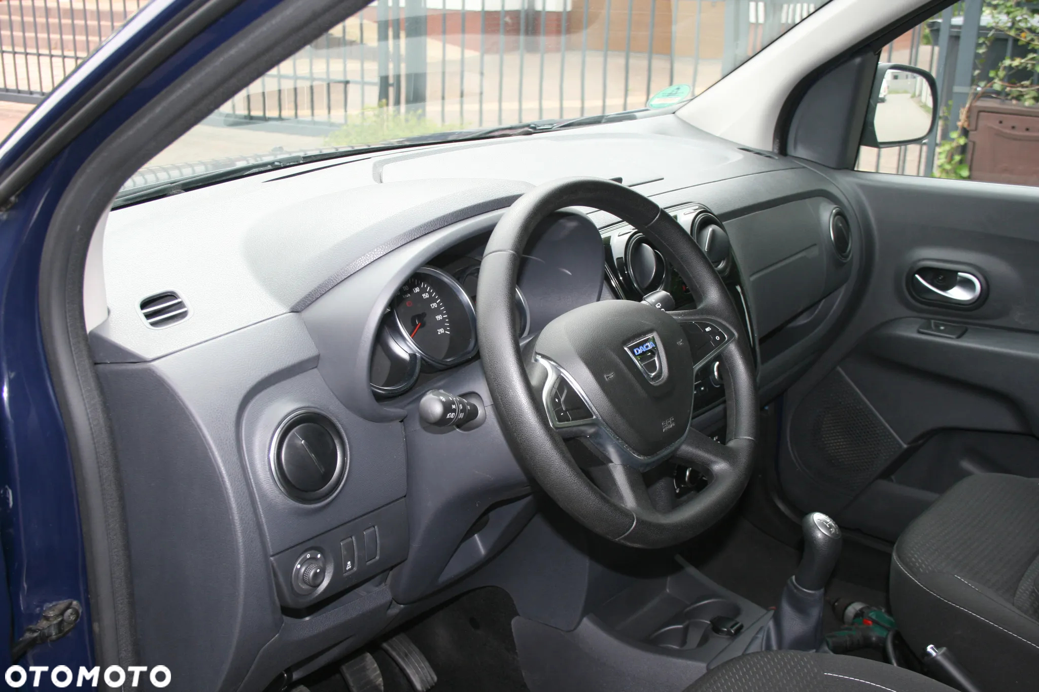 Dacia Lodgy 1.2 TCe Laureate S&S EU6 - 19