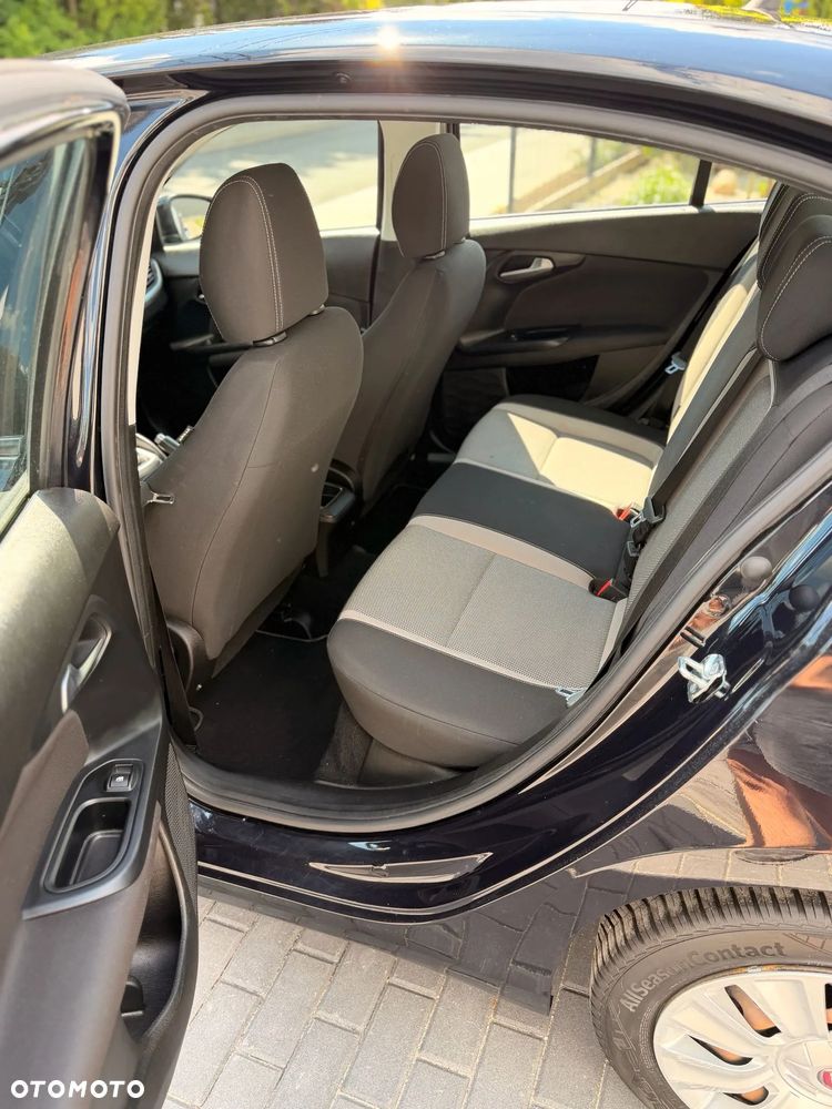 Fiat Tipo - 12