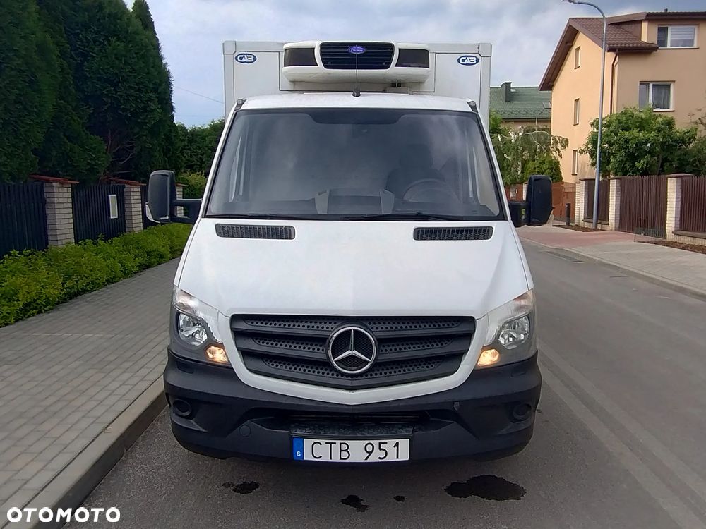 Mercedes-Benz Sprinter - 1