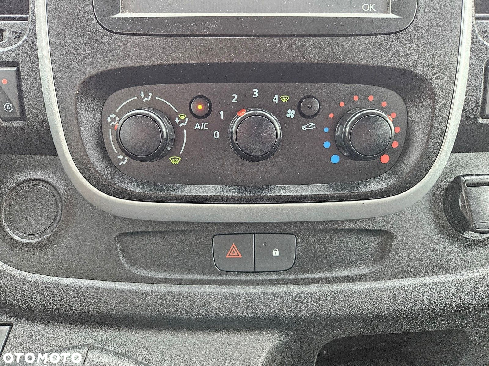 Renault Trafic Long *64900zł NETTO* Brygadówka 6 osób 1,6 dCi/125KM - 26