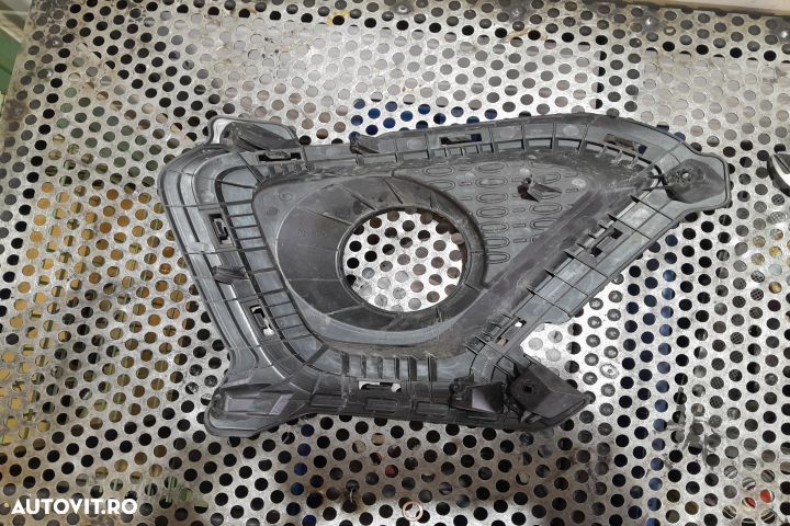 Grila proiector dreapta 86528-B9000 86528-B9000 Hyundai i10 2 [faceli - 2