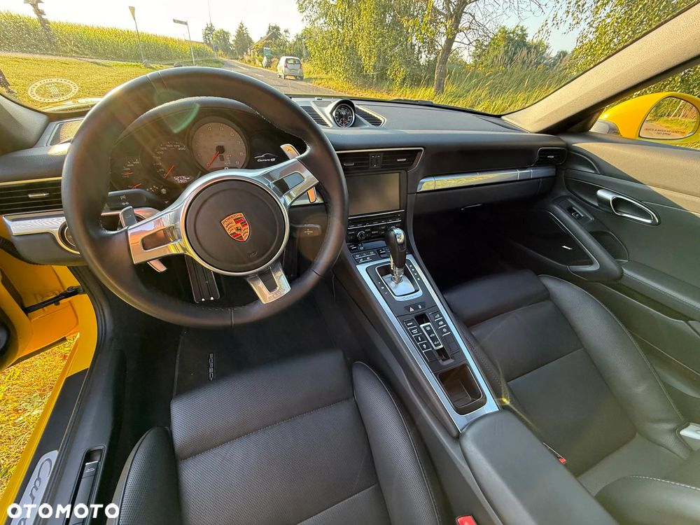 Porsche 911 Carrera 4S PDK - 14