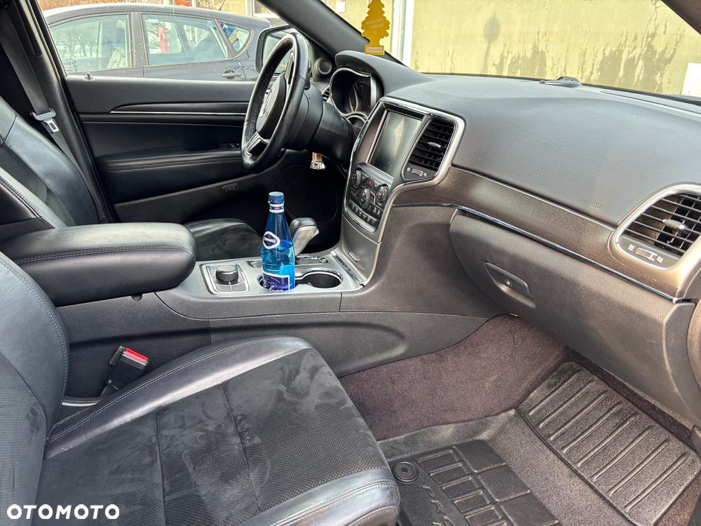 Jeep Grand Cherokee - 9