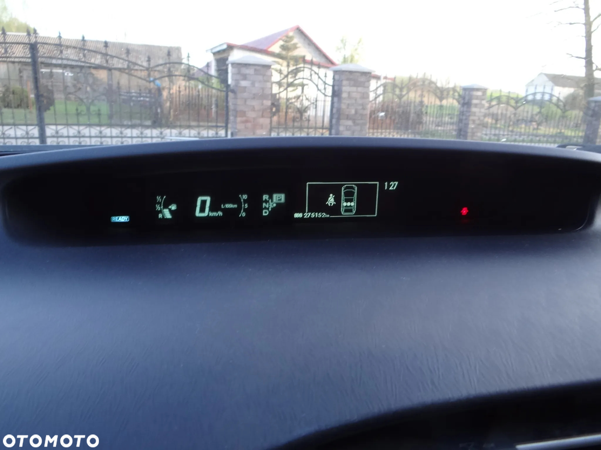 Toyota Prius (Hybrid) - 10