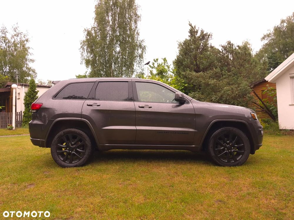 Jeep Grand Cherokee - 4