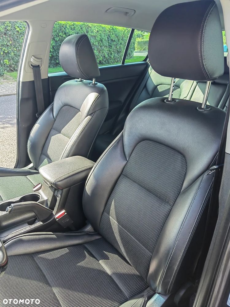 Kia Sportage - 4