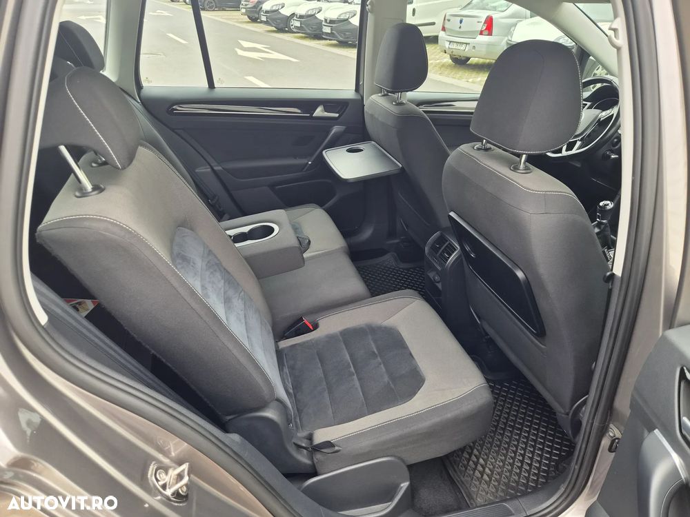 Volkswagen Golf 1.6 TDI BMT Highline - 10
