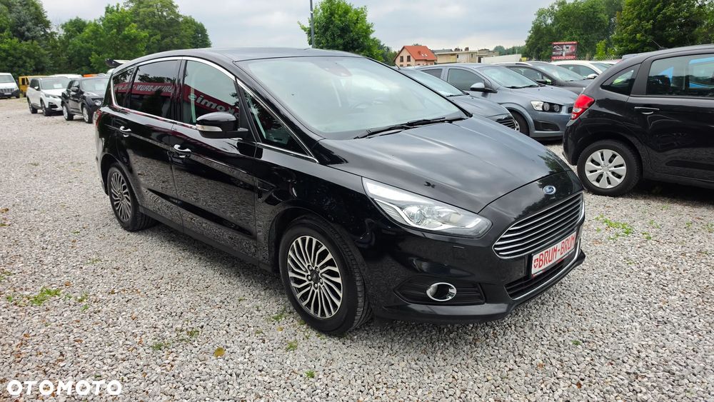 Ford S-Max - 11