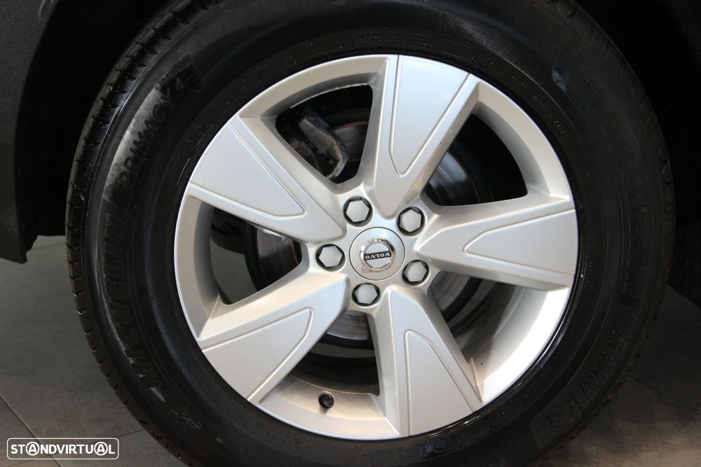 Volvo XC 40 1.5 T2 Momentum - 3