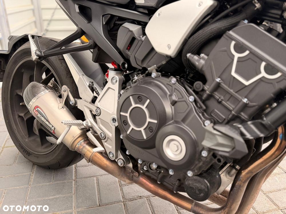 Honda CB - 10