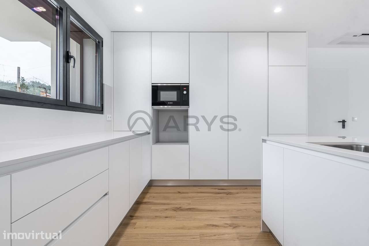 Moradia T3 Térrea Gaveto | Amares - Grande imagem: 4/30