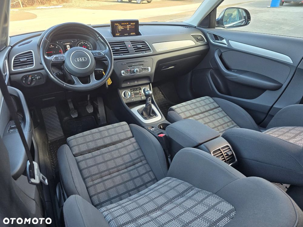 Audi Q3 2.0 TDI Quattro Edycja Specjalna - 16