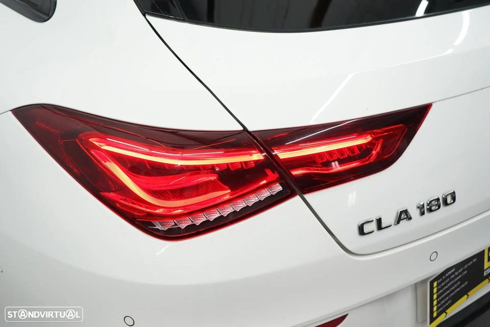 Mercedes-Benz CLA 180 7G-DCT AMG Line - 14
