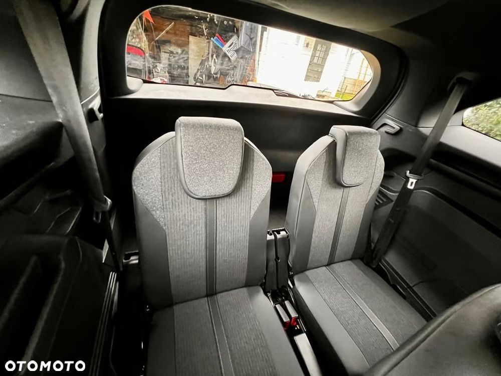 Peugeot 5008 PureTech 130 EAT8 Stop & Start GT - 17