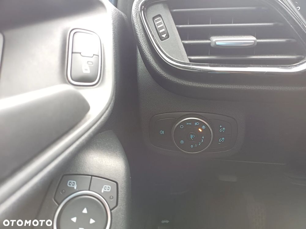 Ford Fiesta 1.1 Connected ASS - 17