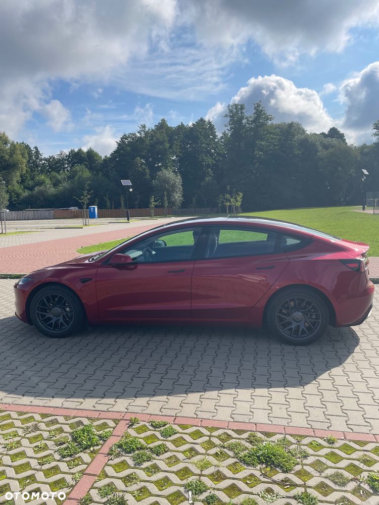 Tesla Model 3 - 9