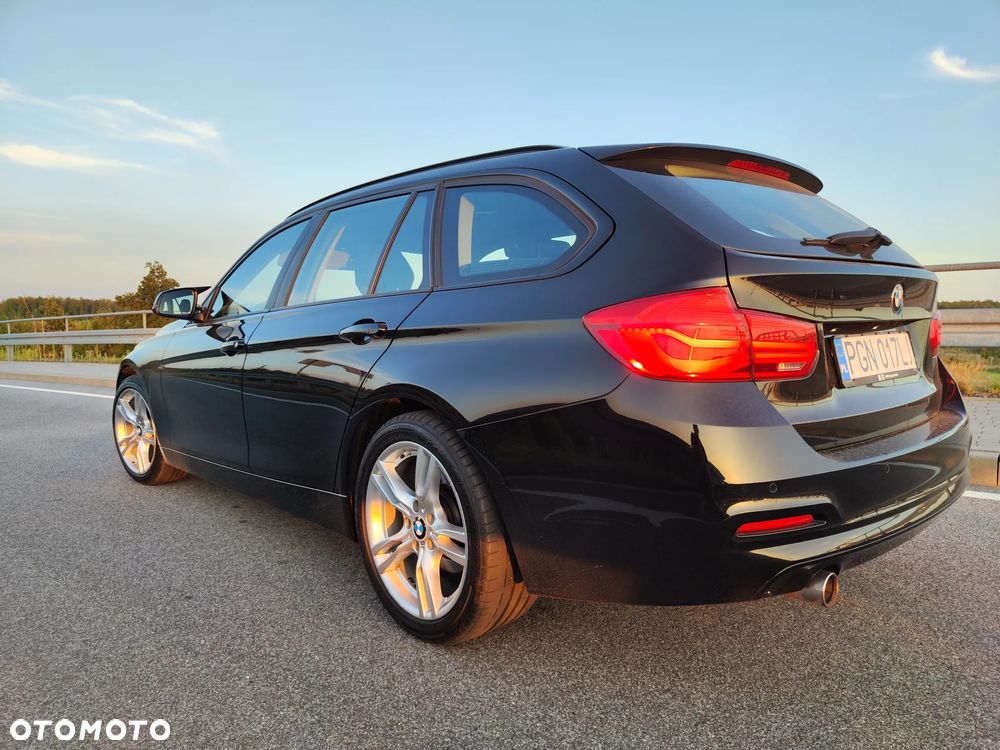 BMW Seria 3 318d Touring Advantage - 10