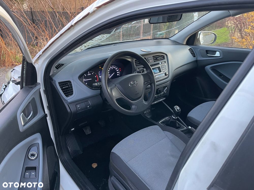 Hyundai i20 1.1 CRDi BlueDrive Fresh - 6