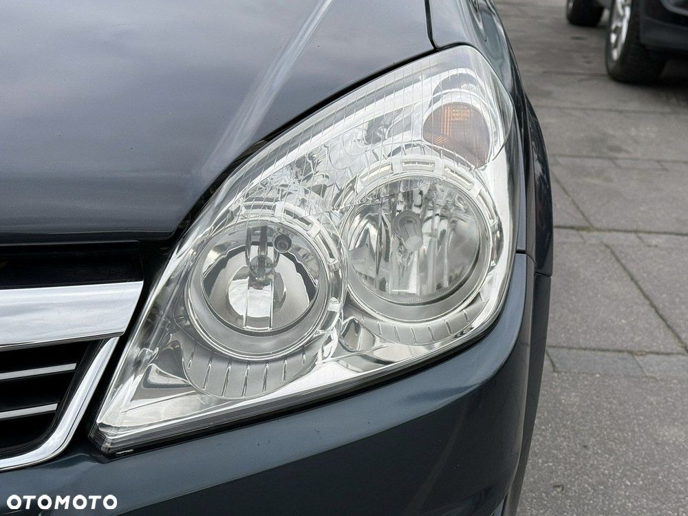 Opel Astra 1.6 Sports Tourer Design Edition - 14