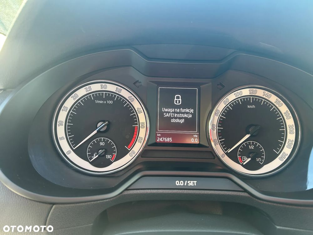 Skoda Octavia 2.0 TDI Style DSG - 14