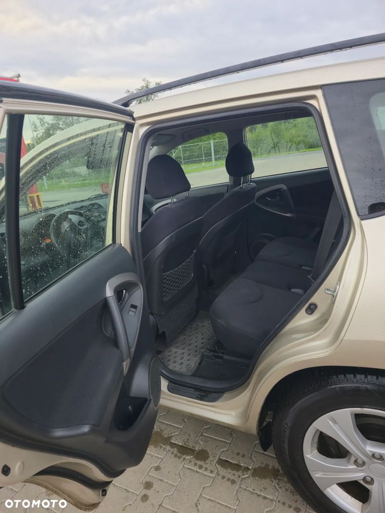 Toyota RAV4 2.0 VVT-i Prestige - 9