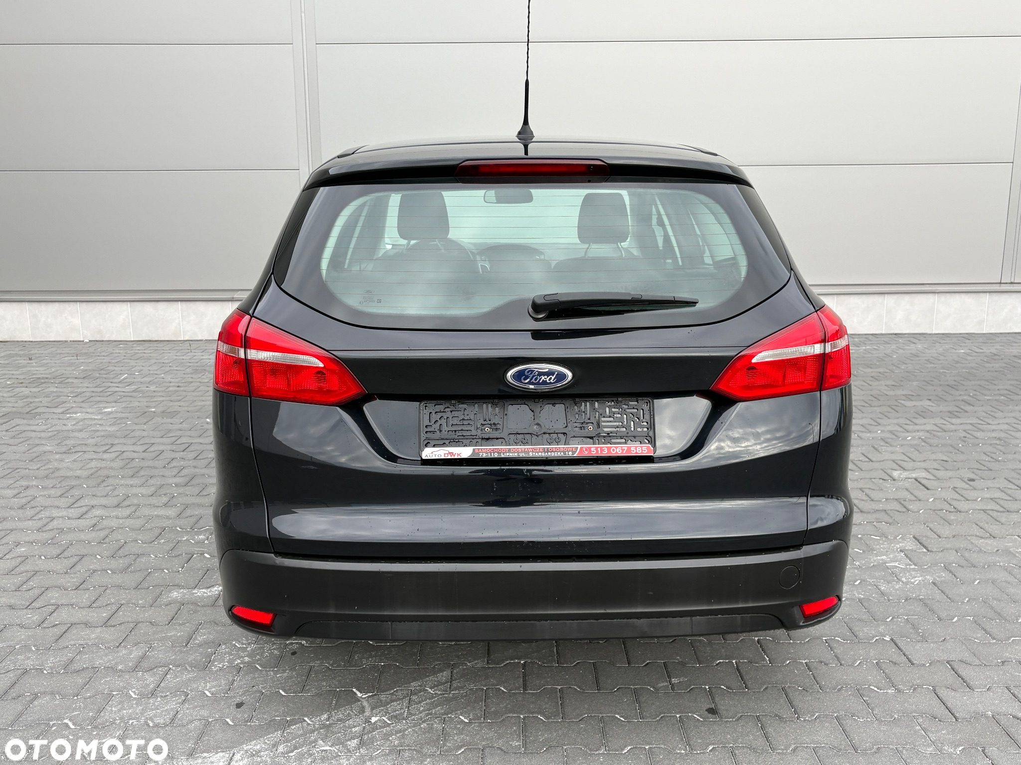 Ford Focus 1.6 FF Ambiente - 14