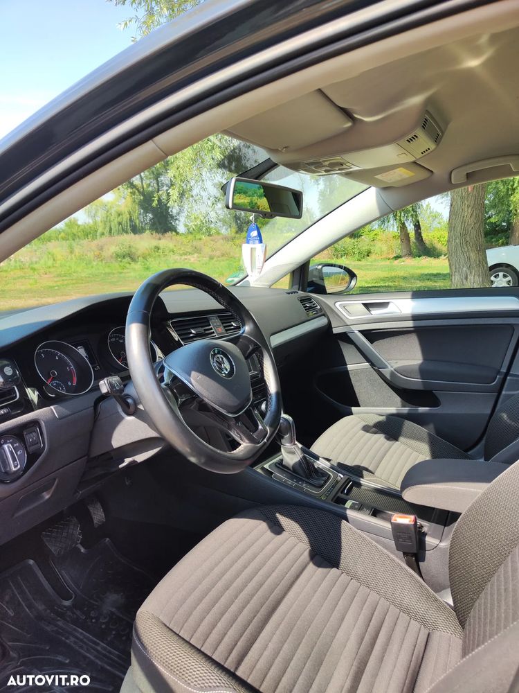 Volkswagen Golf 1.6 TDI DPF DSG Comfortline - 24