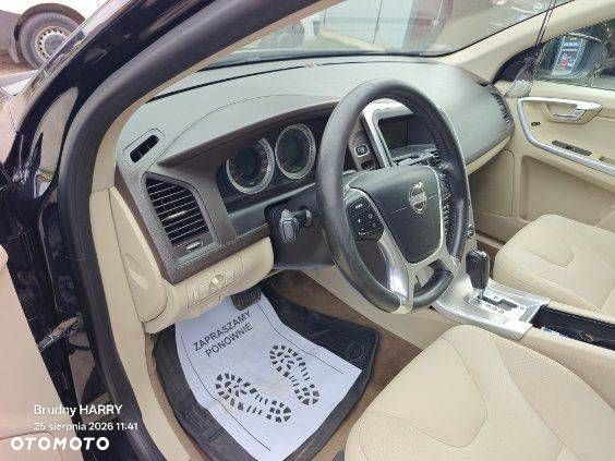 Volvo XC 60 D5 AWD Momentum - 11