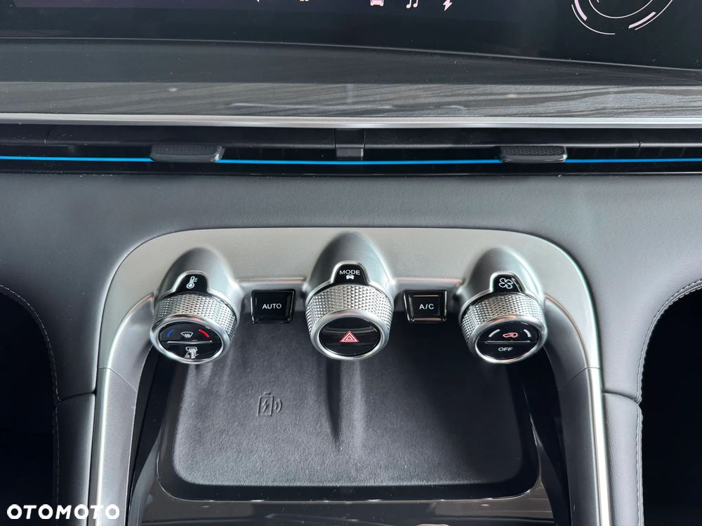 Omoda 9 1.5 Super Hybrid Exclusive AWD - 16