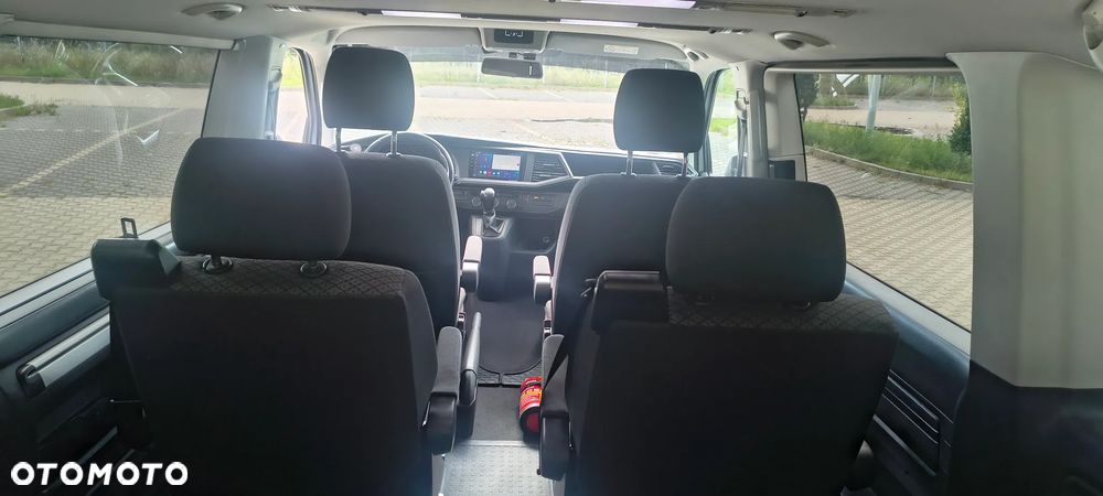 Volkswagen Multivan - 14