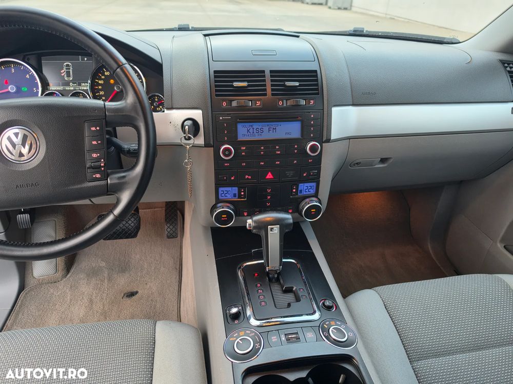 Volkswagen Touareg - 14