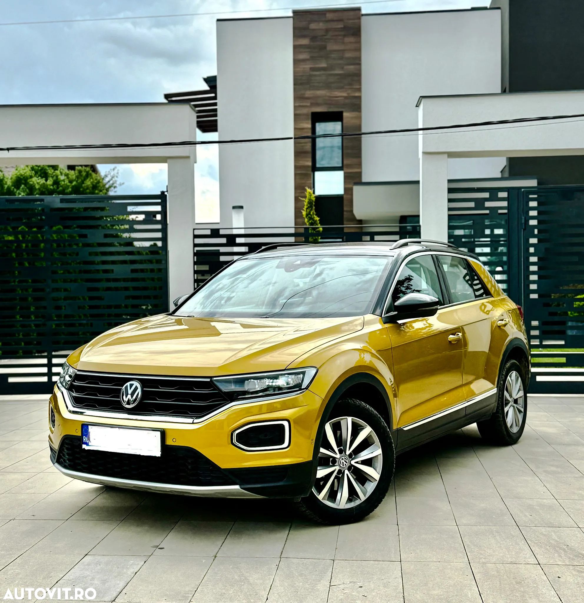 Volkswagen T-ROC 2.0 TDI 4Mot DSG Design - 1