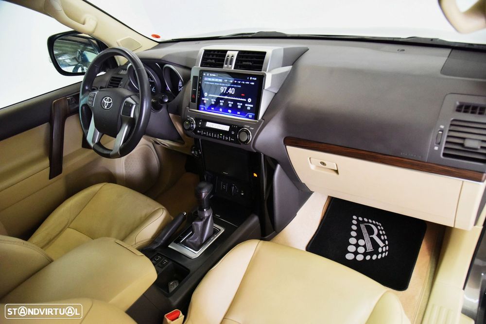Toyota Land Cruiser 2.8 D-4D CA - 28