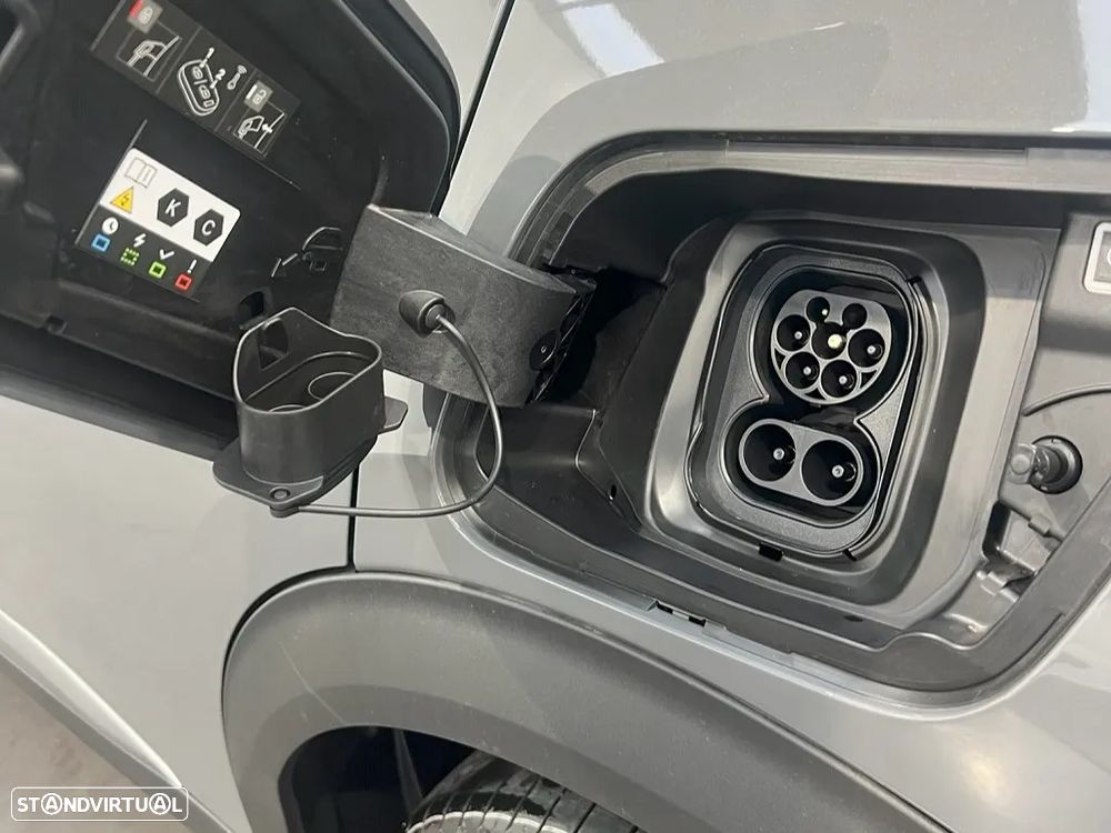 Peugeot e-2008 54 kWh Allure - 16