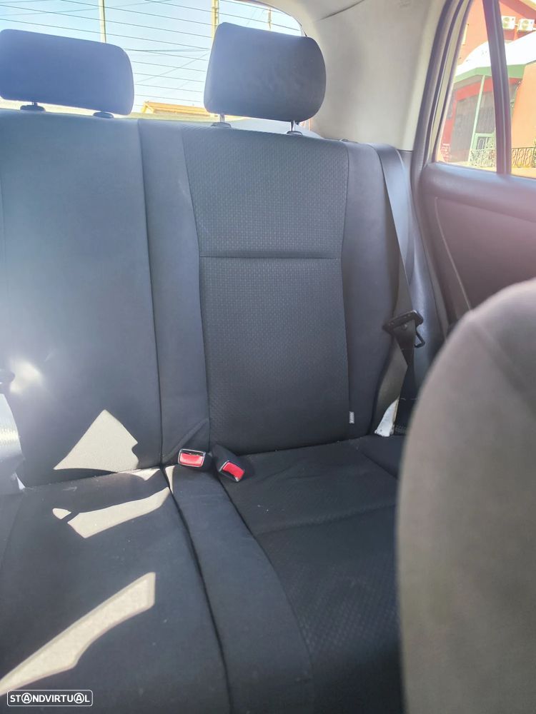 Toyota Corolla 1.4 D-4D - 6