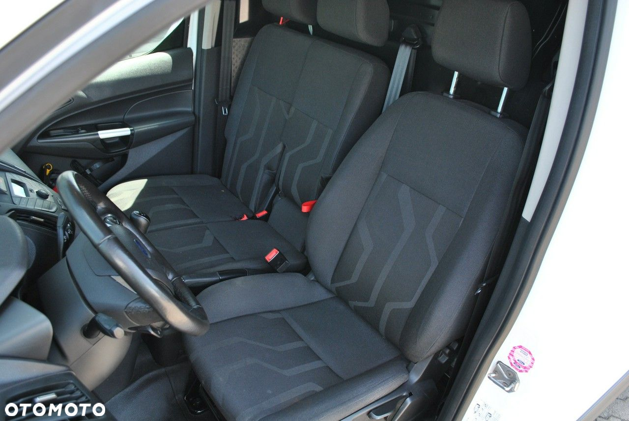 Ford Transit Connect - 21