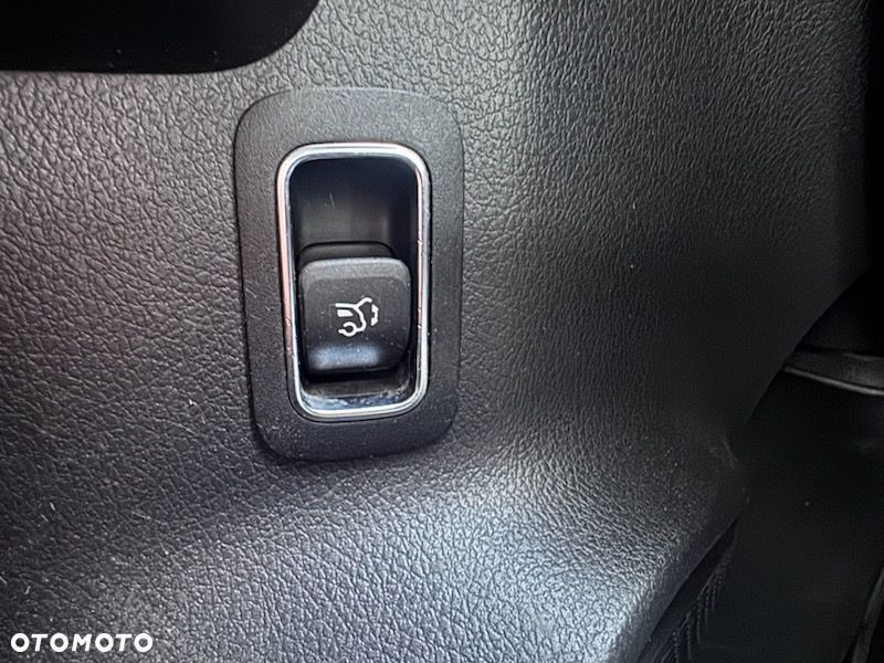 Mercedes-Benz Klasa B 200 d 8G-DCT - 27